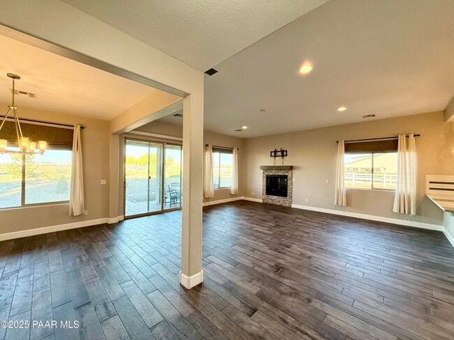 Photo - 220 Mackenze Rose Dr