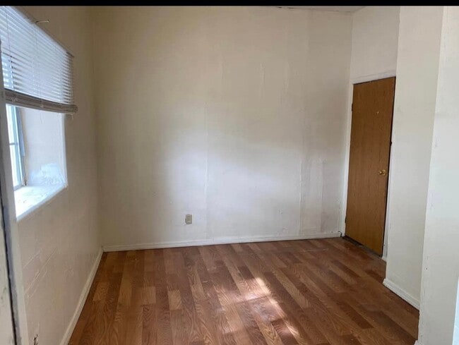 Photo - 1508 John St Unit A