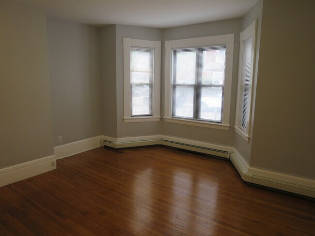 Photo - 564 Putnam Ave Unit 1R