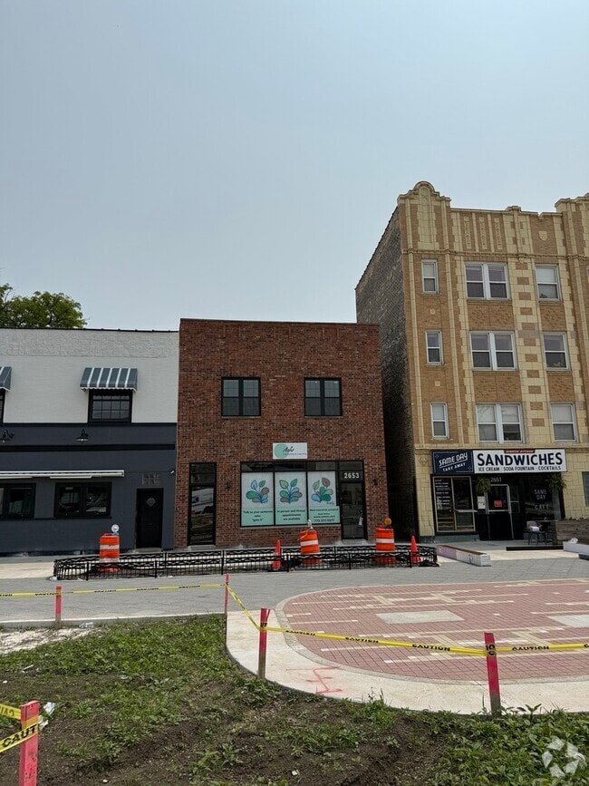 Building Photo - 2653 N Kedzie Ave Unit 2 Rental