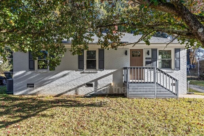 Building Photo - 1032 Barrow Ct