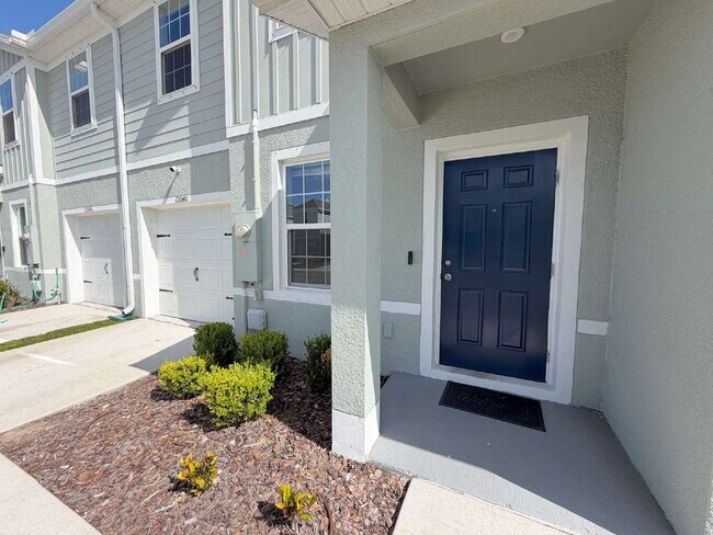 12040 Grizzly Ln