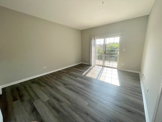 Photo - 301 N Madison St Unit 3D