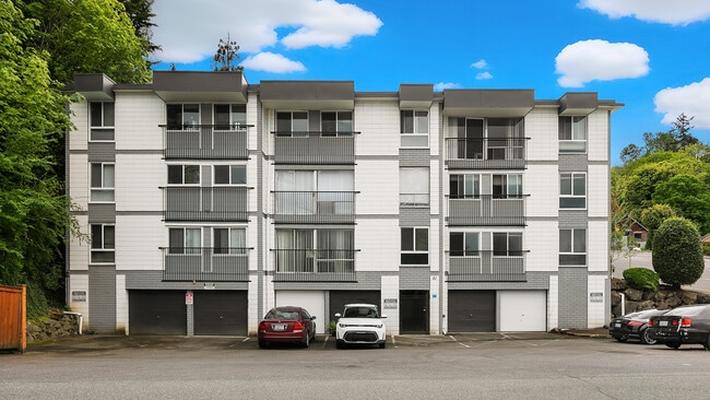 Nacelle Apartments