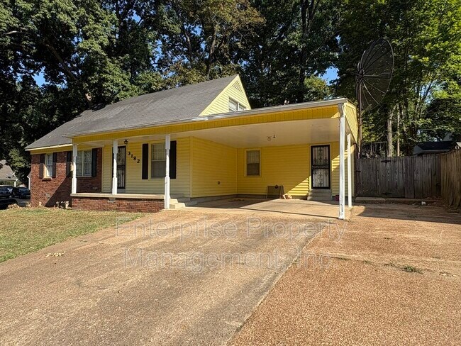 Photo - 3182 Casann Cove