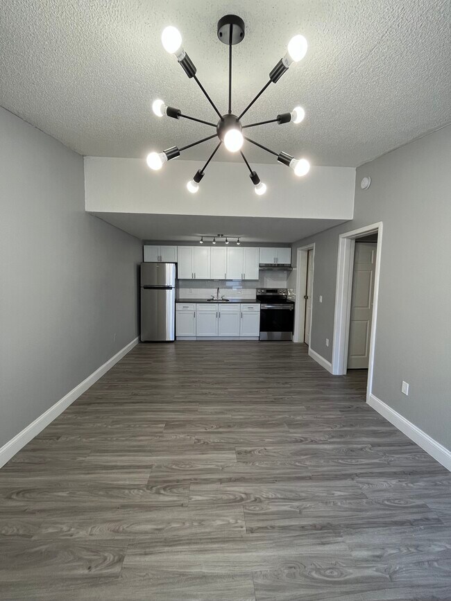 Elmwood Apartments West Palm Beach, FL