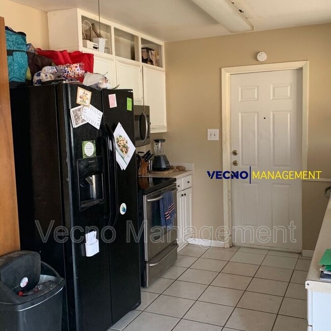 Photo - 701 Aviation Ave