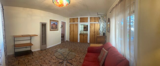 Photo - 706 E Fairview Ln