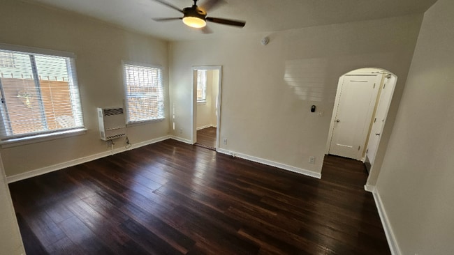 Building Photo - 1216 W Court St Unit 8 Rental