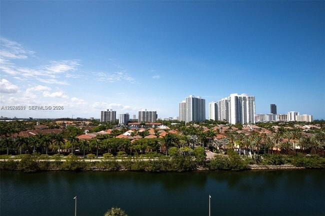 Building Photo - 3701 N Country Club Dr Unit 902