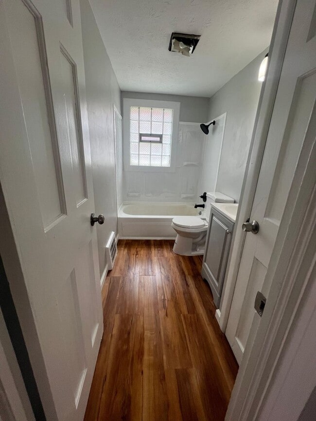 Photo - 525 E 222nd St Unit 2