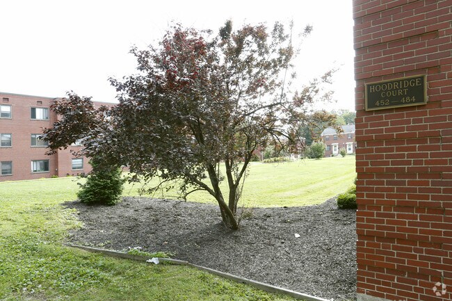 Hoodridge Court