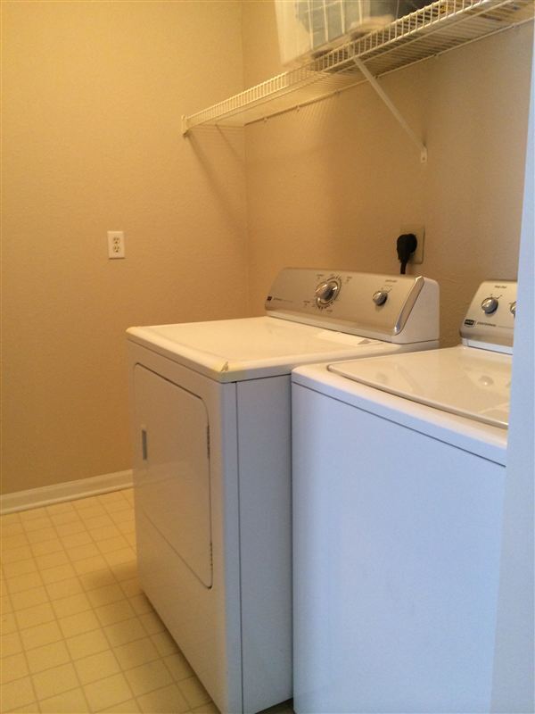 Photo - 1378 Heatherwood Ln