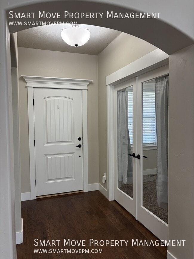 Photo - 5800 N Red Hills Pl