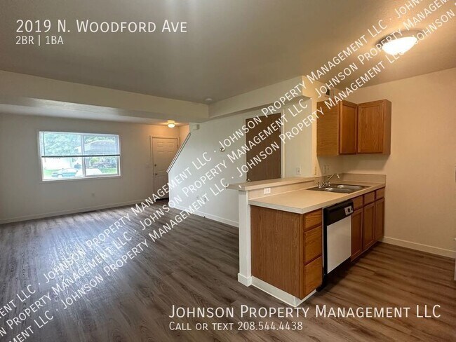 Photo - 2019 N Woodford Ave