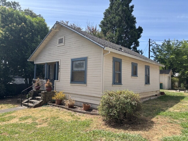 Photo - Adorable vintage 2-bed home on a quiet side street close to downtown Placerville!