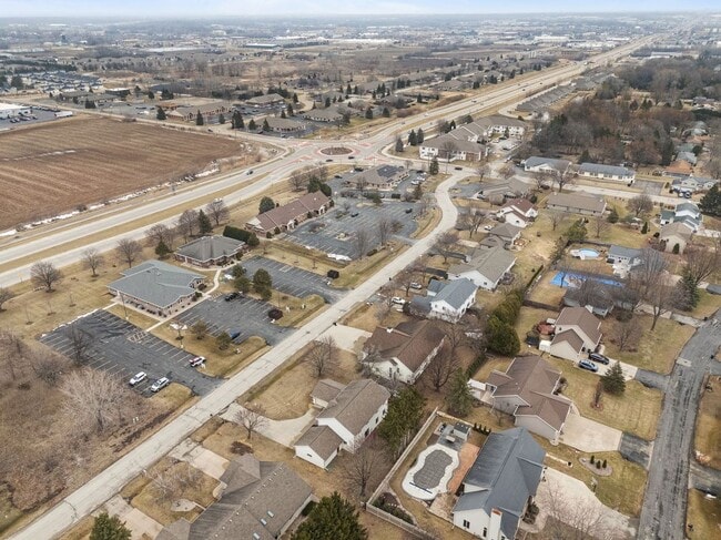 Photo - W6157 Aerotech Dr