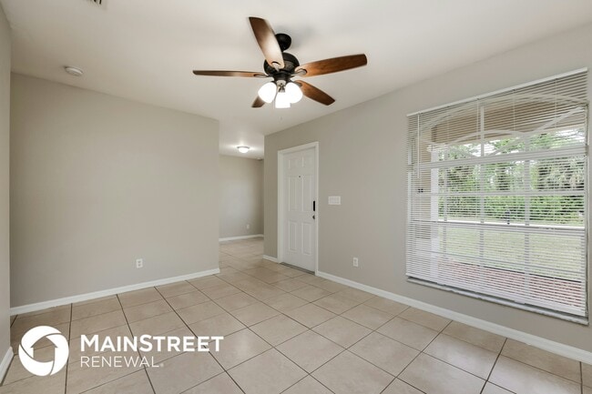 Photo - 3303 69th St W