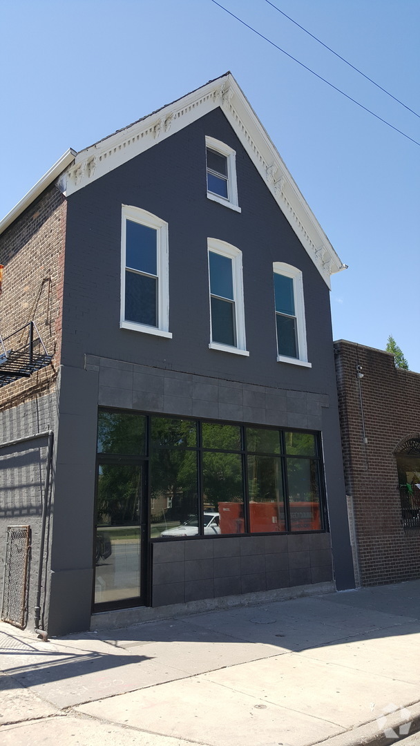 Building Photo - 3436 S Western Ave Unit 2R Rental