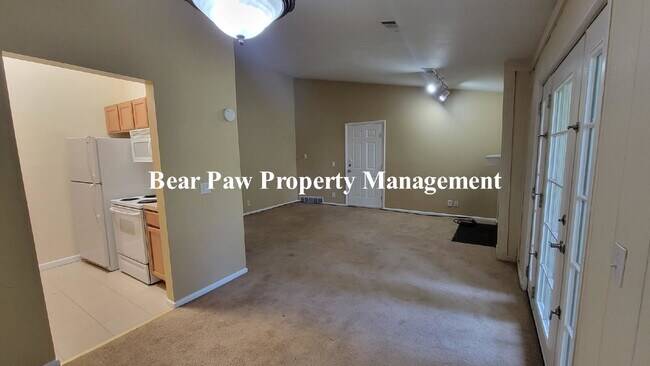 "Charming 2-Bed Condo with Cozy Fireplace in Scenic Evergreen!"