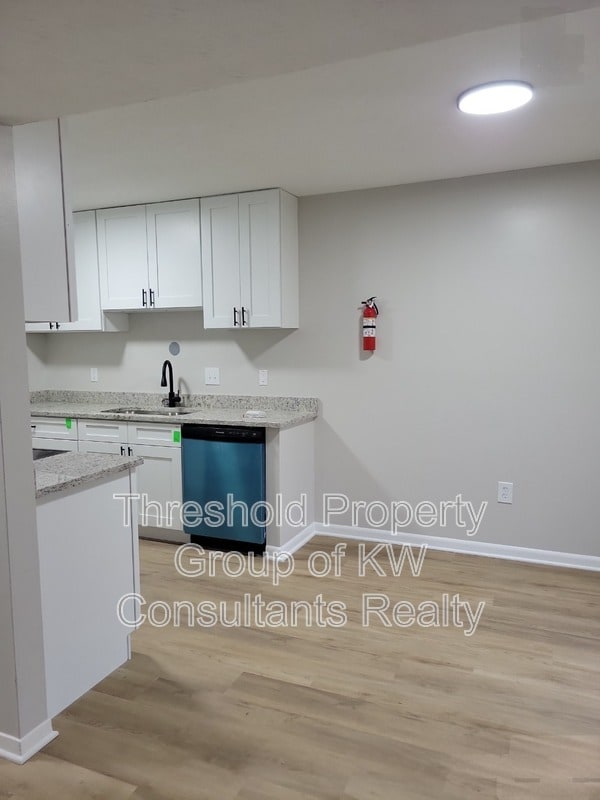 Photo - 7964-7966 Goldsmith Drive - 7966