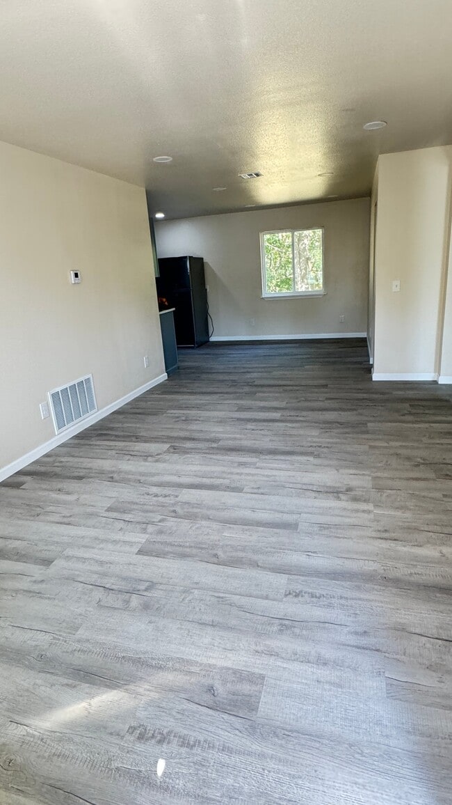 Photo - 1524 S Santa Fe Ave