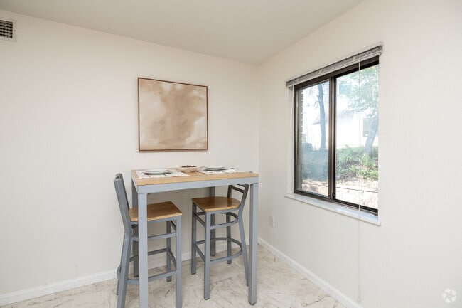 2BR, 1BA - Kitchen