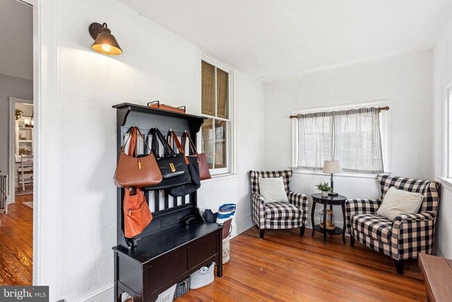 Building Photo - 7717 Flourtown Ave