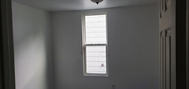 Photo - 10520 S Perry Ave