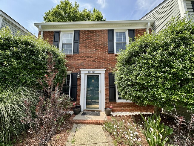 Photo - 8312 Chippenham Ln Townhome