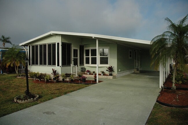 Photo - 23 Kinsmen Dr