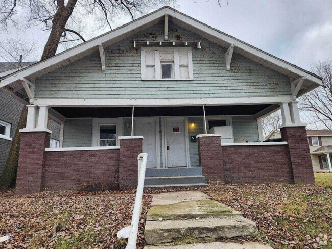 Building Photo - 608 N Dearborn St Unit 610 Dearborn St Rental