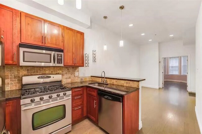 Photo - 4508 Brown St Condo Unit 1R