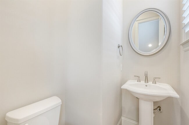 Photo - 2301 Park St