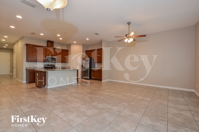 Photo - 824 Grand Hilltop Dr