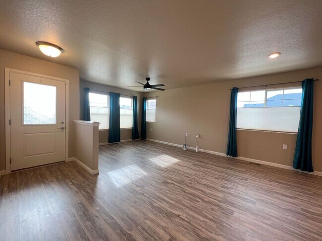 Photo - Cozy 2 Bed 2 Bath Longmont Home Dogs Allowed