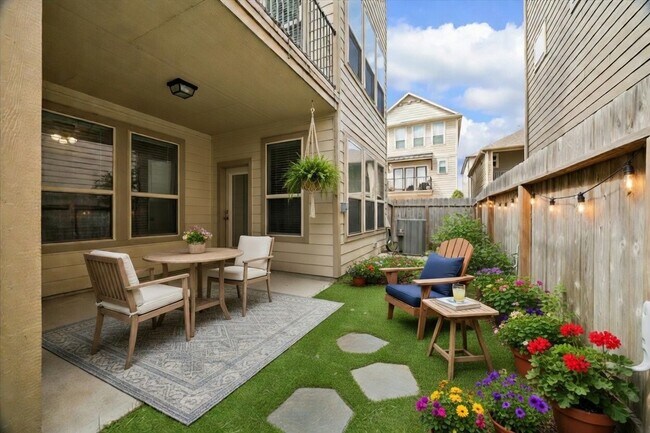 Photo - 8612 Cedardale Park Dr