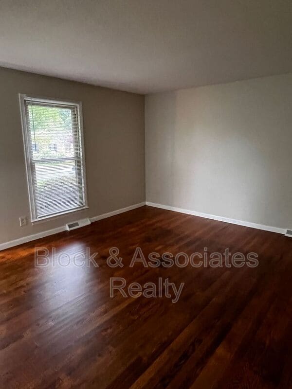 Photo - 1503 Glenridge Rd