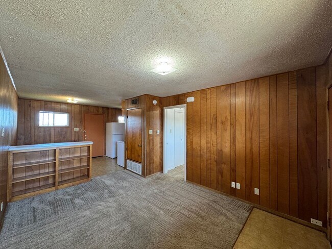 Photo - 805 W Hallmark Ave Unit F