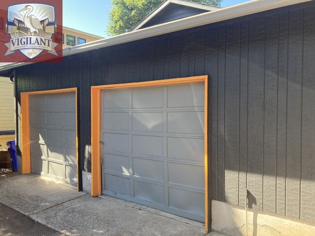 Photo - 8815 SW Terwilliger Blvd