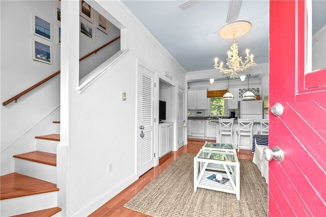 97 Narragansett Ave