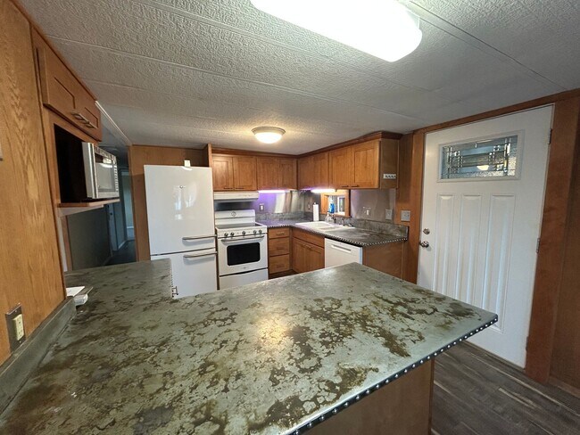 Photo - Updated 3 bedroom manufactured home
