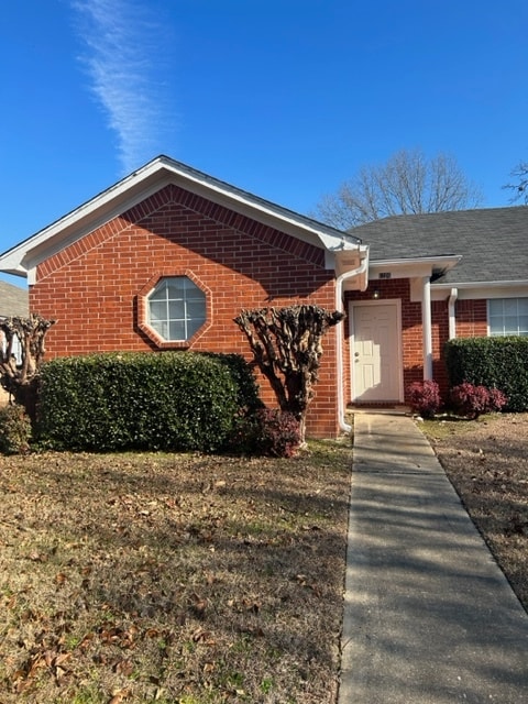 Building Photo - 6206 Summerhill Pl Rental