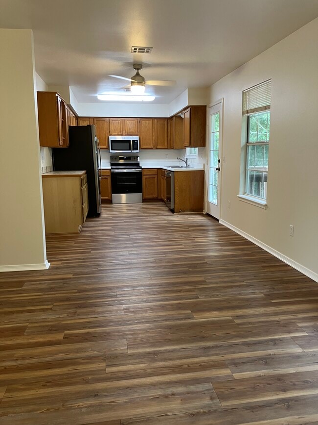 Photo - 8629 Golf Creek Dr