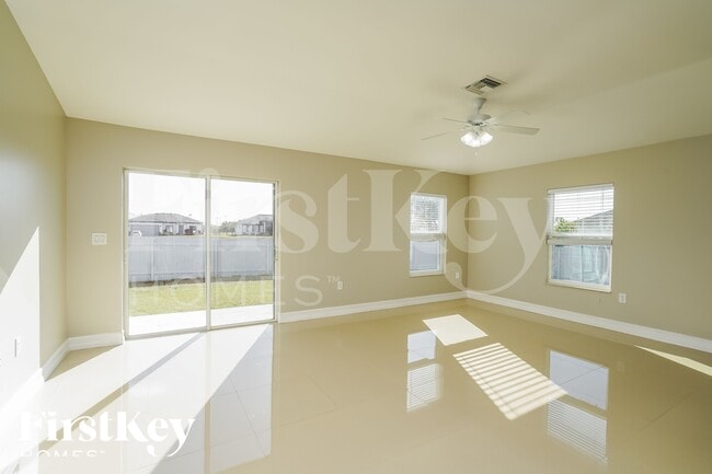 Photo - 601 NW 17th Ave