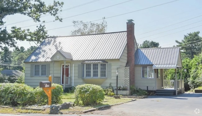 Building Photo - 1125 Whipple Rd Rental
