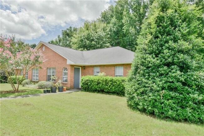 Photo - Duplex Available in August!