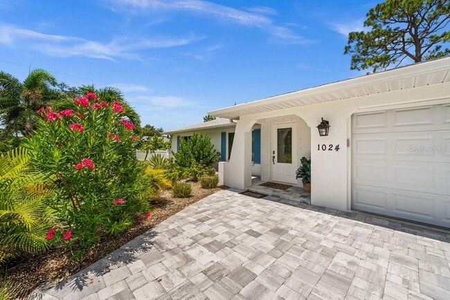 Photo - 1024 Horizon Rd