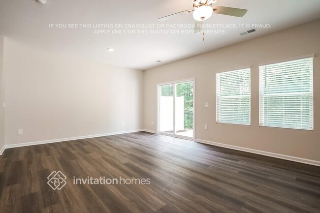 Photo - 932 Greenville Wy