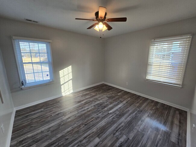 Photo - 1091 Pleasant Oak Dr